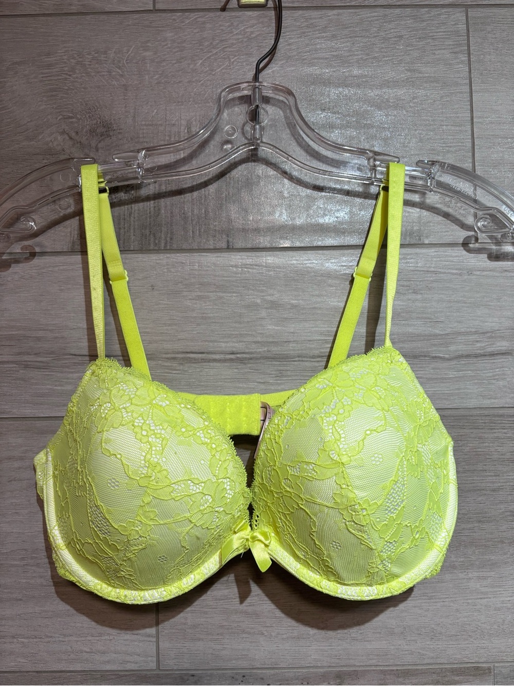3/$30 La Senza Remix Bra Size 36 D neon yellow no padding like new!